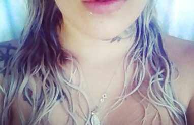 گل یاس بر روی meekijken در haar natte slipje en poesje سکس سن بالا خارجی